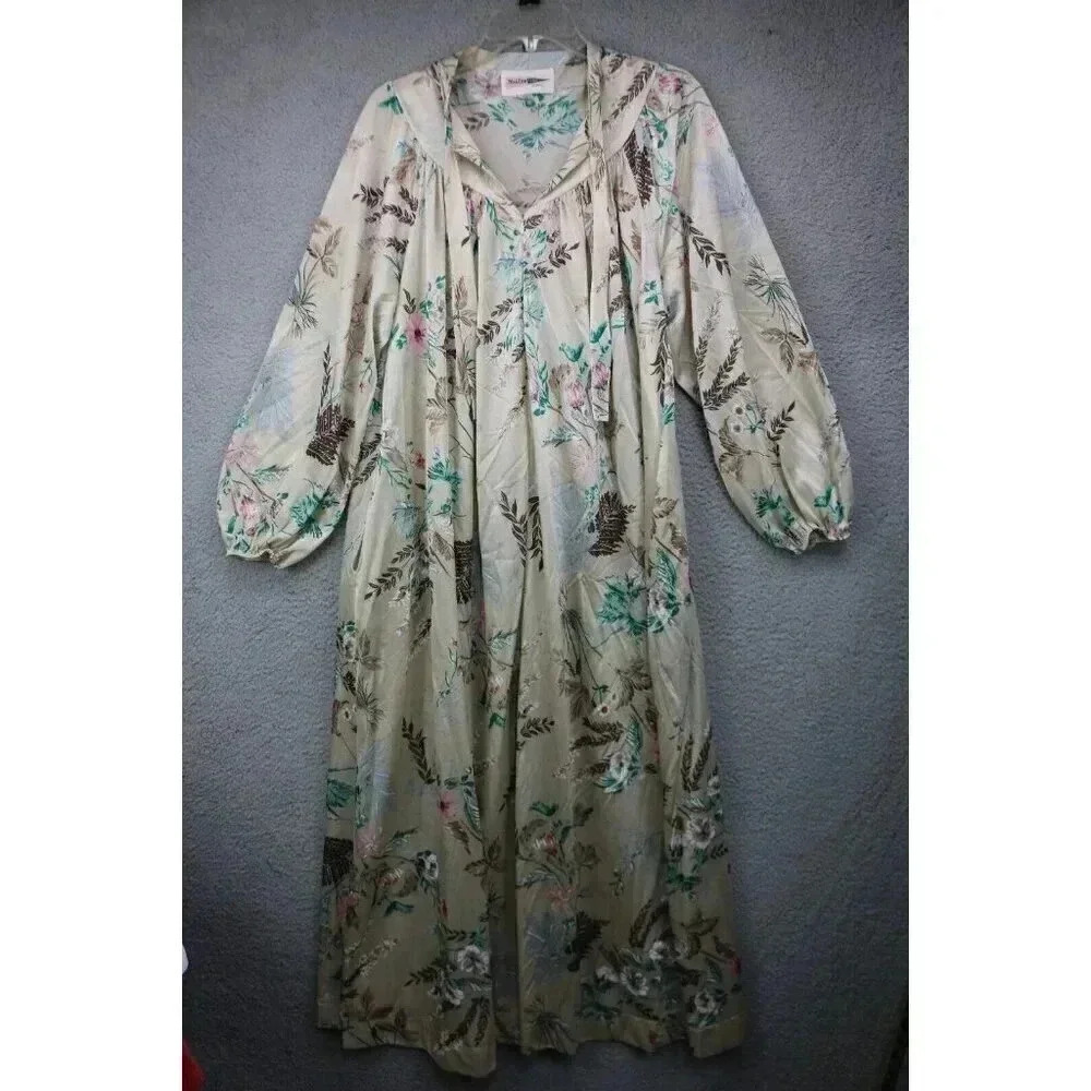 Shadowline Vintage Half Zip Long Gown-Long Sleeves-Size Small-100% Nylon